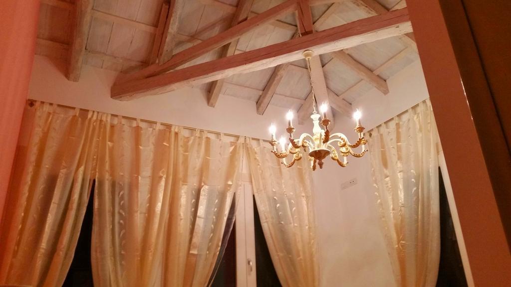 B&B La Porta Rossa Ноале Стая снимка