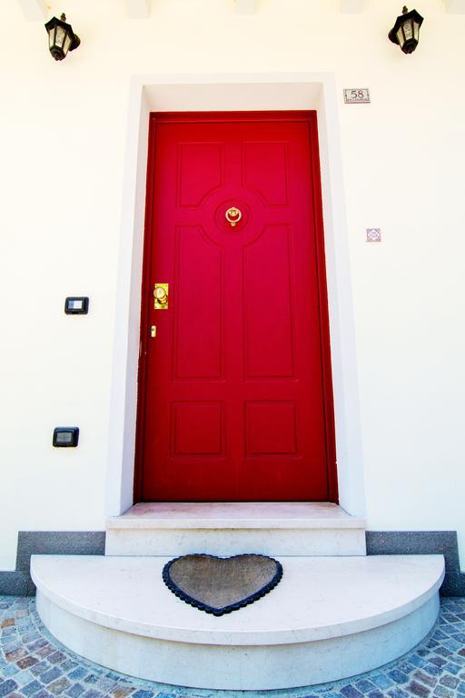 B&B La Porta Rossa Ноале Екстериор снимка