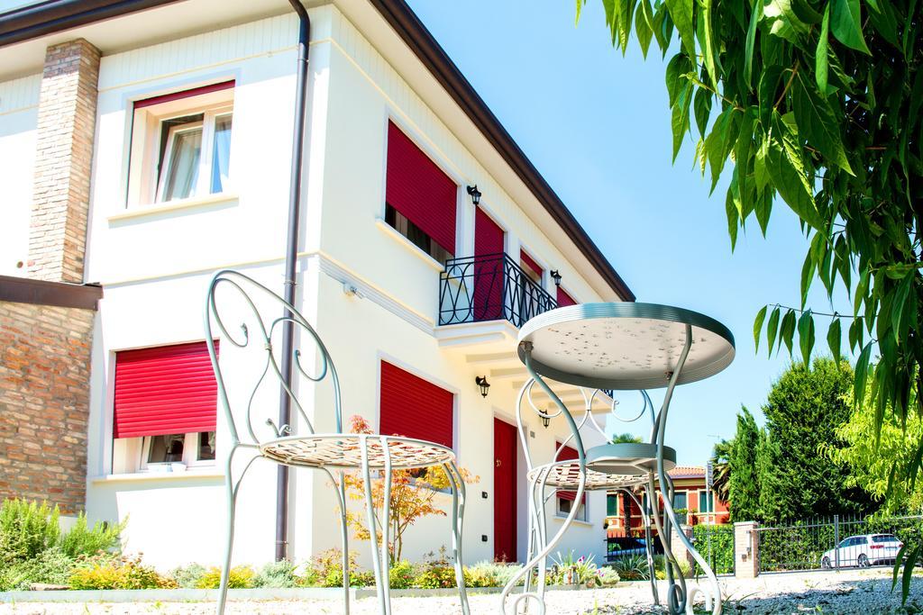 B&B La Porta Rossa Ноале Екстериор снимка