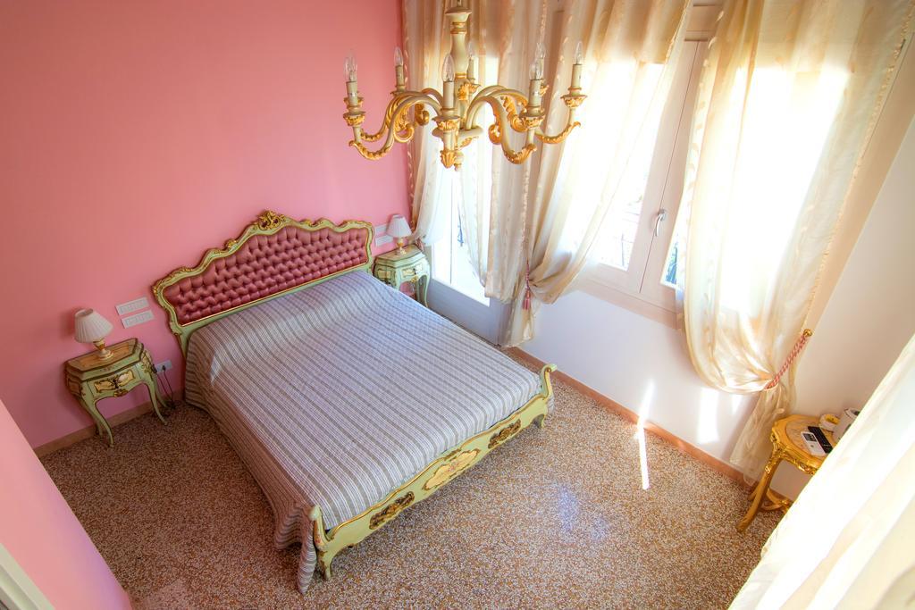 B&B La Porta Rossa Ноале Екстериор снимка