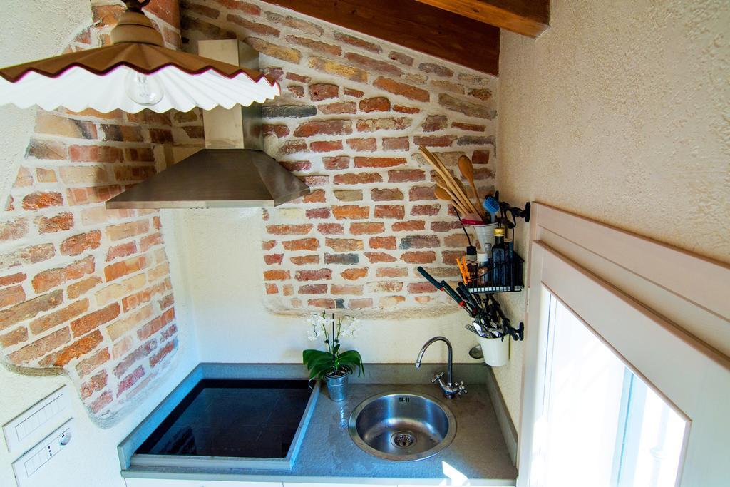 B&B La Porta Rossa Ноале Екстериор снимка
